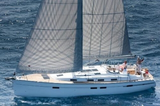  Navegando en Bavaria 45 